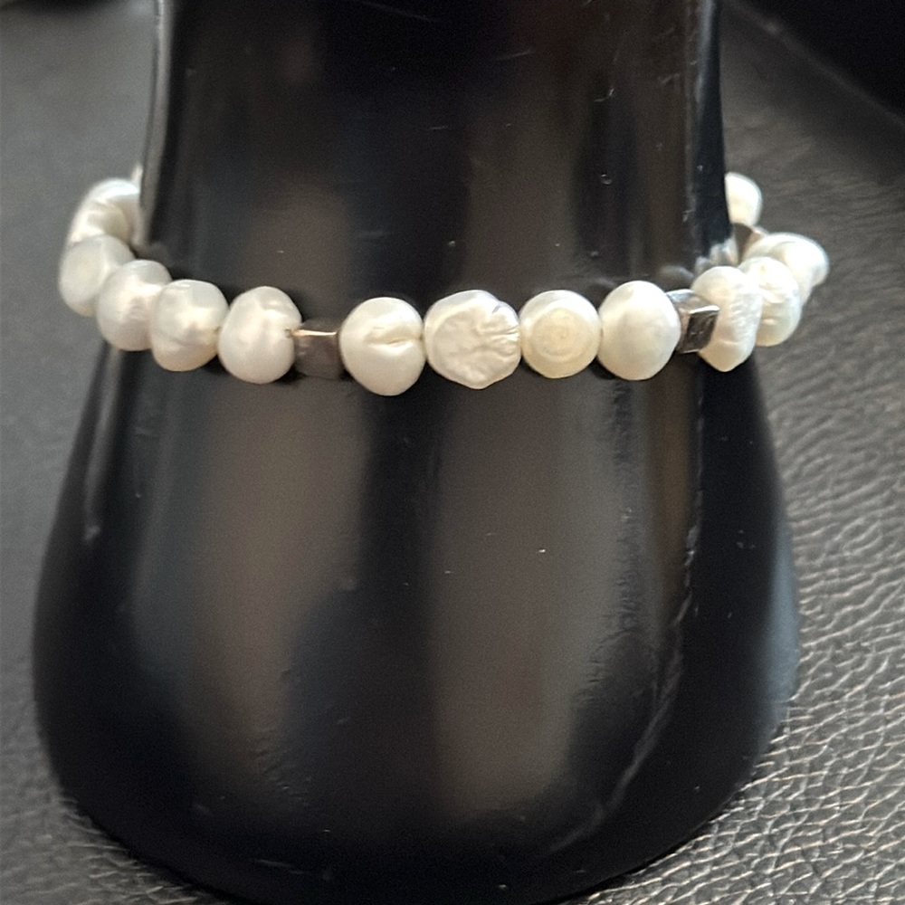 Lovely Sterling Silver Freshwater Nugget Pearl Bracelet